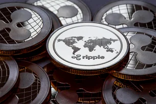 XRP dispara mais de 10% após SEC desistir de processo contra a Ripple