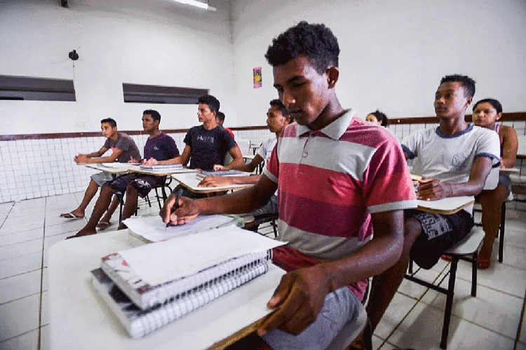 Associação oferece bolsas para estudantes negros (Arquivo/Marcello Casal Jr/Agência Brasil)