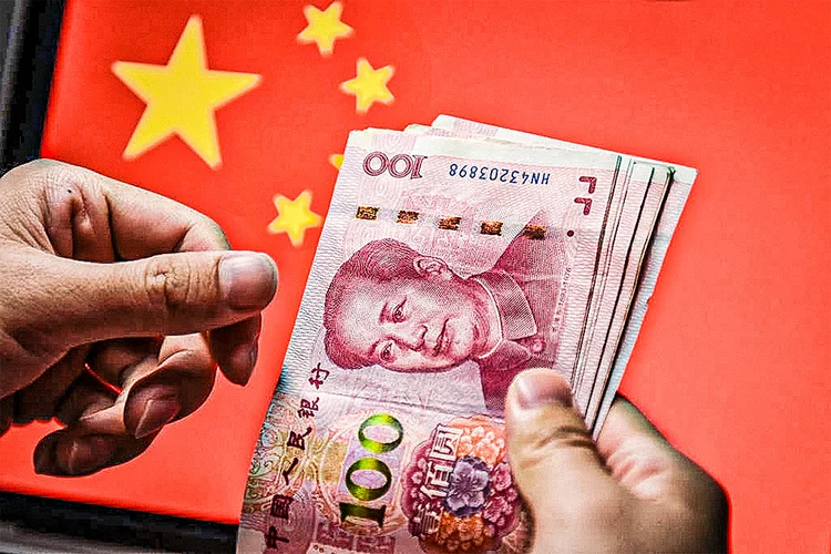 O financiamento social total, uma medida mais ampla do crédito na economia chinesa, também sofreu forte queda de março para abril, de 5,38 trilhões de yuans a 1,22 trilhão de yuans (SOPA Images / Colaborador/Getty Images)