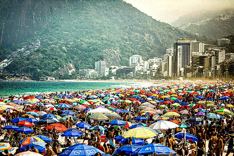 Aglomeração no Rio de Janeiro  (Pilar Olivares/Reuters)