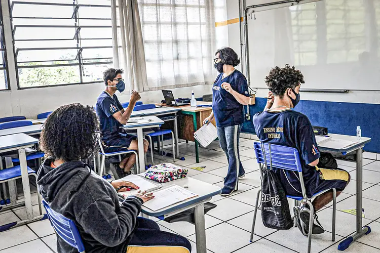 Escolas: a volta às aulas ocorre em meio à segunda onda da pandemia de covid-19 no Brasil (Amanda Perobelli/Reuters)