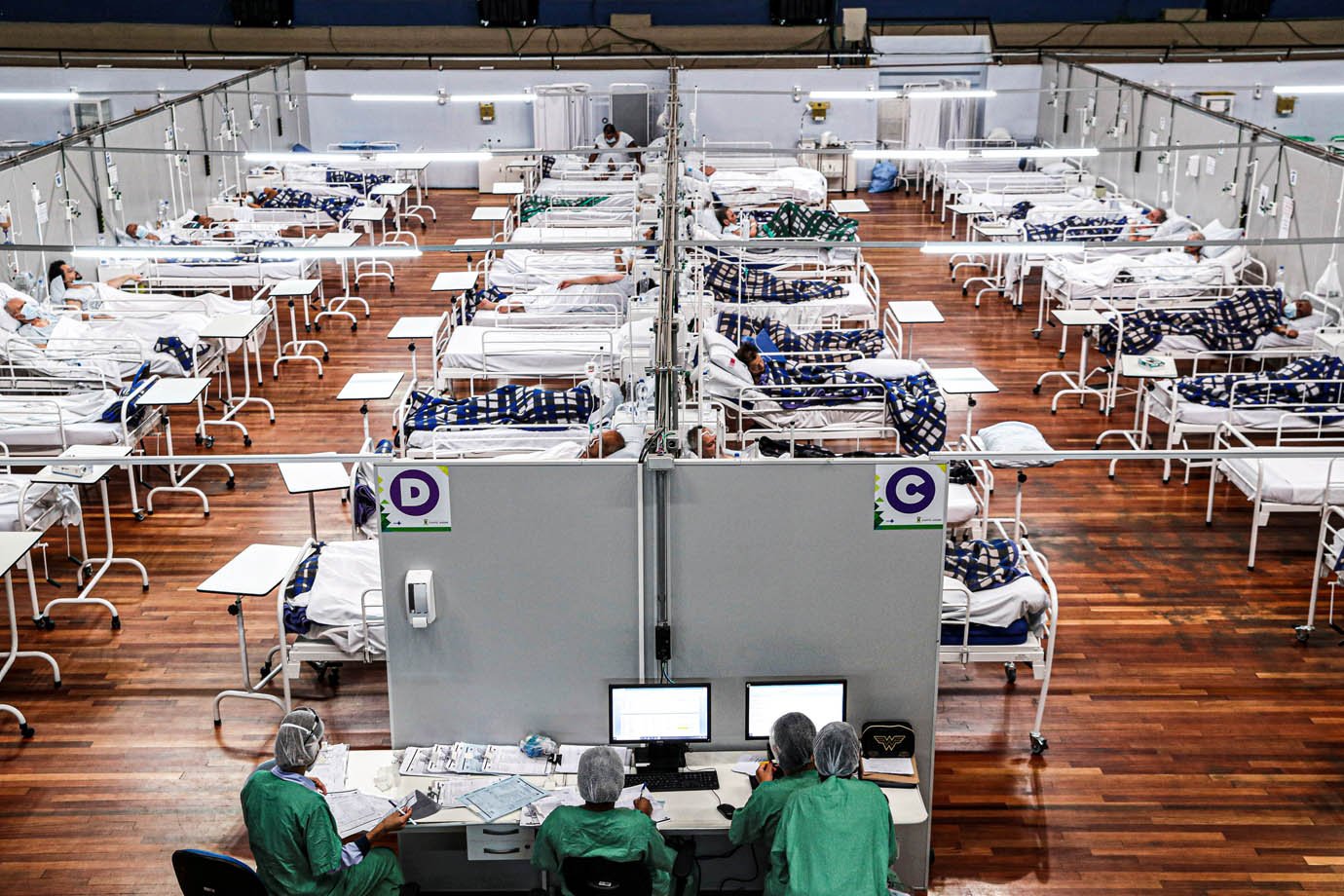 Brasil registra 1.357 mortes por covid-19 em 24h; total passa de 234 mil