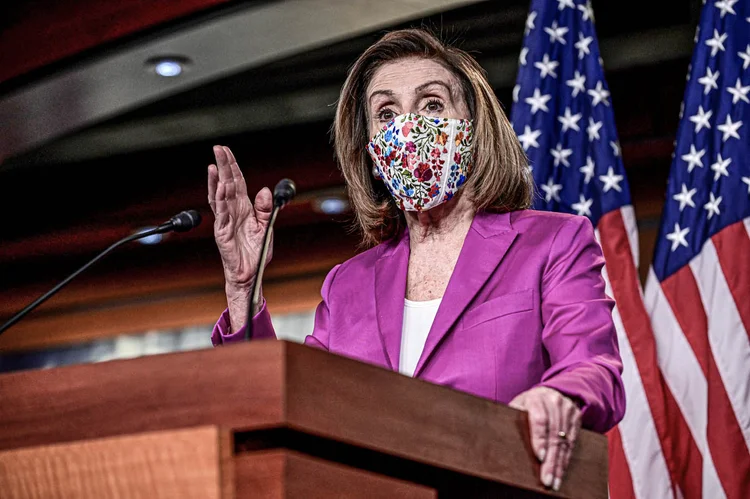 Pelosi: “Ao proteger nossa Constituição e nossa Democracia, agiremos com urgência, porque este presidente representa uma ameaça iminente para ambos” (Erin Scott/Reuters)