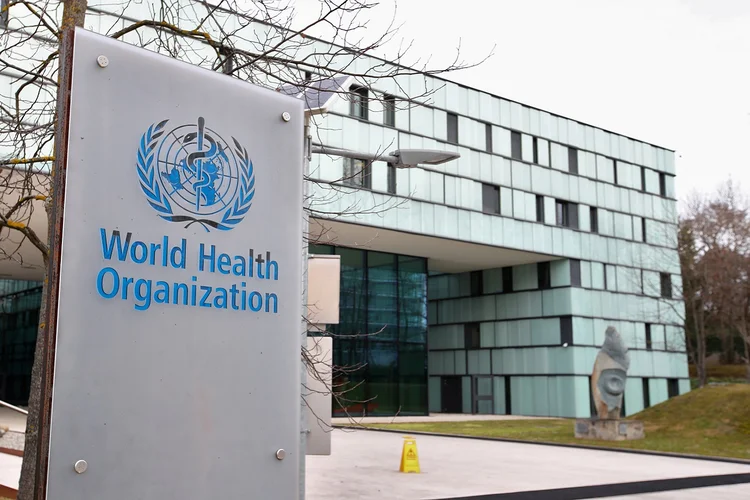OMS: a organização acredita que novas mutações do vírus podem ocorrer e que o melhor caminho é reportar e buscar soluções abrangentes para o tema (Denis Balibouse/Reuters)