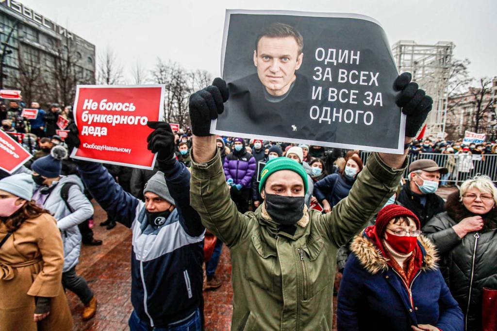 Rússia detém 2.700 pessoas em protestos contra a prisão de opositor do Kremlin