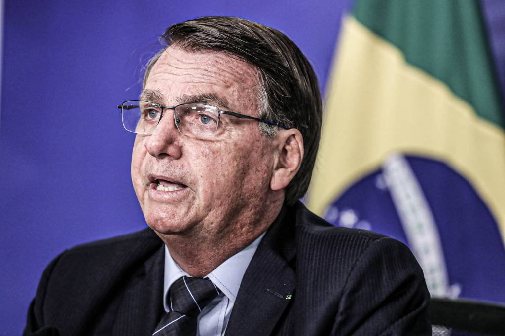 Continuidade do auxílio emergencial quebraria o Brasil, diz Bolsonaro