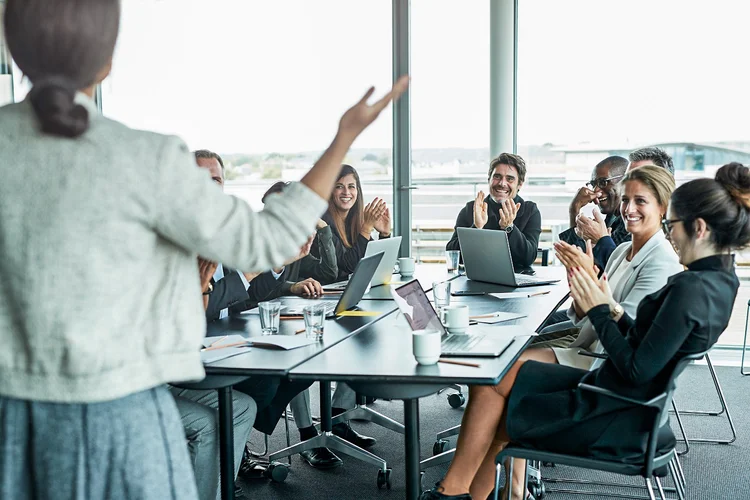 Presença feminina ajuda empresas a ter um olhar mais sistêmico e com senso de responsabilidade e propósito | Foto: Klaus Vedfelt/Getty Images (Klaus Vedfelt/Getty Images)