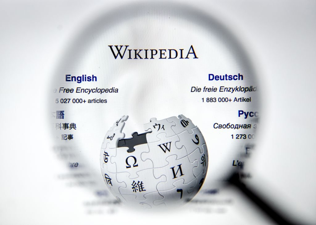 Google concorda em pagar por conteúdo da Wikipedia