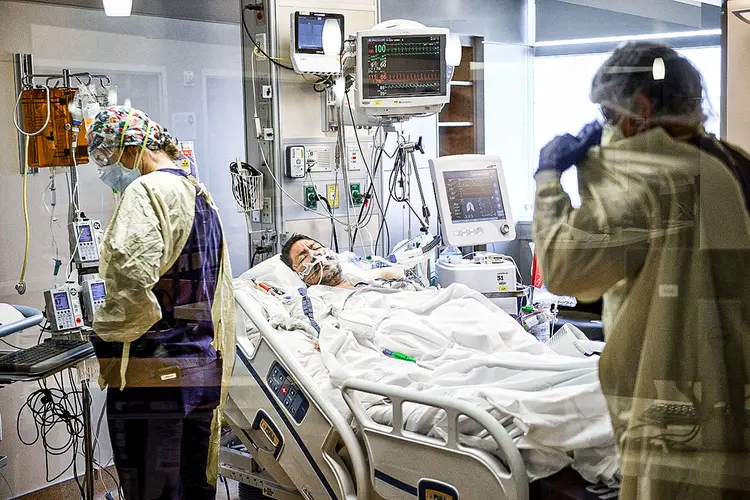 Hospital em Reno, Nevada: americanos que se curaram de casos graves de covid-19 recusam vacina (PATRICT. FALLON / Colaborador/Getty Images for National Geographic Magazine)