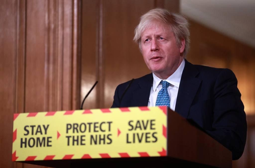 Boris Johnson: o primeiro-ministro deve fazer anúncio sobre a retomada de voos internacionais (Hannah McKay - WPA Pool/Getty Images)