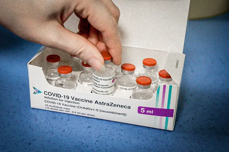 Vacina contra a covid-19 da AstraZeneca, desenvolvida em parecia com a Fiocruz. (Anthony Devlin/Getty Images)