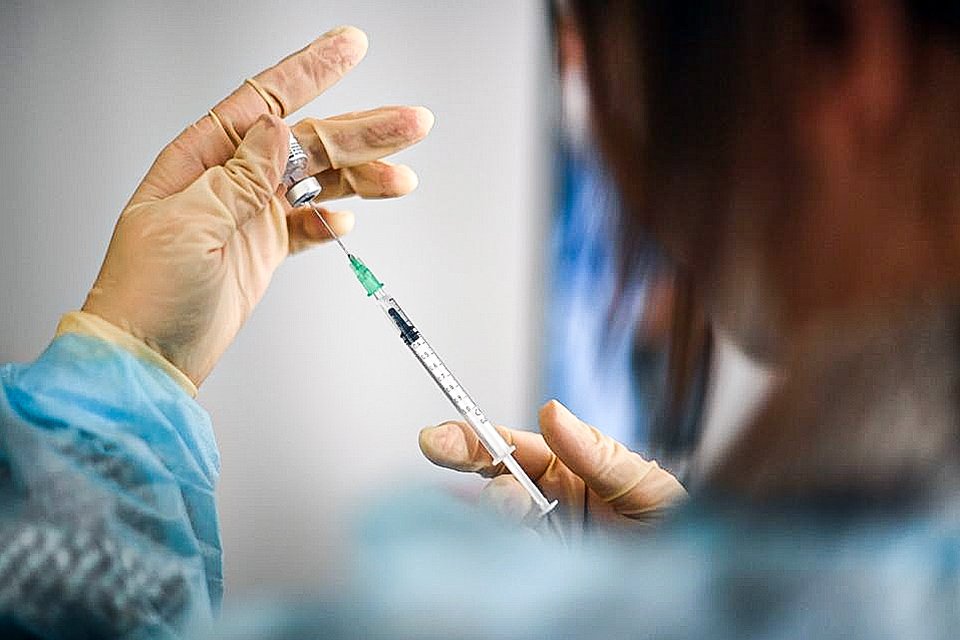 Vacina contra a covid-19 da Pfizer. (INA FASSBENDER/Getty Images)