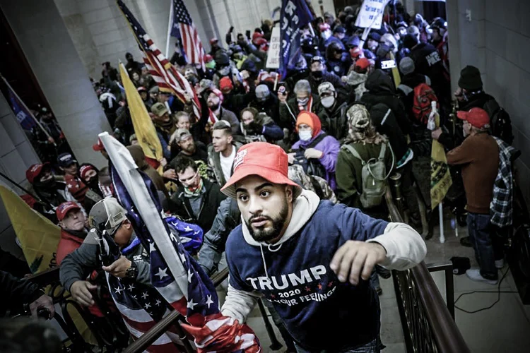 Apoiadores do presidente Donald Trump invadem edifício do Capitólio dos EUA  (Win McNamee/Getty Images)