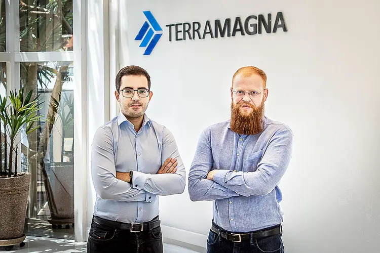 Rodrigo Marques e Bernardo Fabiani, fundadores da TerraMagna. Startup financia o agronegócio e pretende ofertar 500 milhões de reais em crédito em 2021 (TerraMagna/Divulgação)