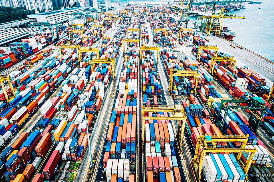 Balança comercial: as importações registraram queda de 9,7% em 2020, ocasionada pela demanda interna menor em um momento de economia em retração (StockSnap/Pixabay/Divulgação)