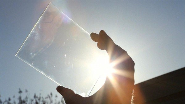 Cientistas coreanos criam painel solar transparente para smartphones