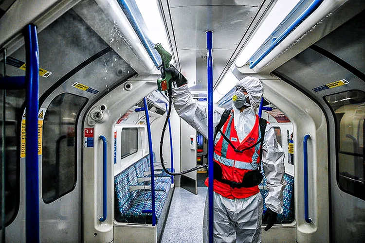 Reino Unido: surgimento desta nova subvariante ocorre em um momento em que o país, um dos mais castigados da Europa com 138.000 mortes por covid-19, enfrenta um número crescente de casos positivos. (Hollie Adams/Getty Images)