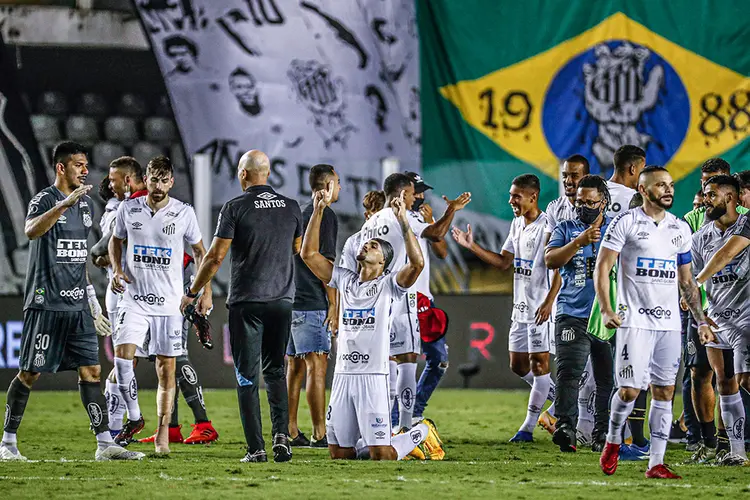 Santos atropela Boca e garante final brasileira na Libertadores (Sebastiao Moreira/Reuters)