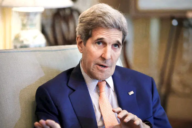 John Kerry: “A maioria dos cientistas já duvida que a meta de 1,5°C seja viável, mas não podemos perdê-la de vista” (Yuri Gripas/Reuters/Reuters)