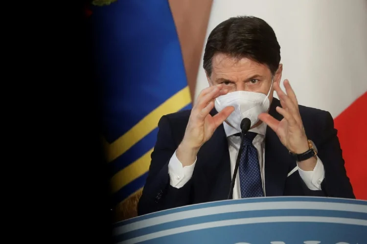 Itália: há várias semanas, Renzi ameaça retirar o apoio de seu pequeno e fundamental partido, Itália Viva, da coalizão liderada por Conte, forçando assim uma crise de governo (AFP/AFP)