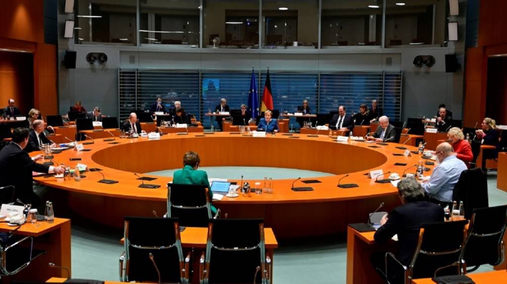 Alemanha quer impor presença de mulheres na diretoria das grandes empresas