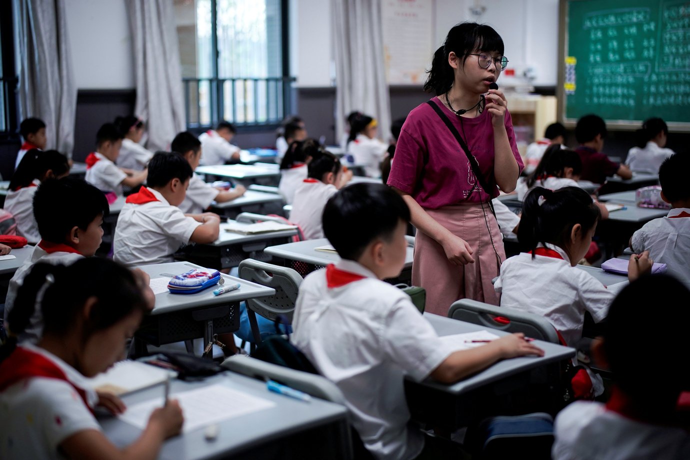 China vai ensinar alunos a "fazer o que o presidente Xi diz"