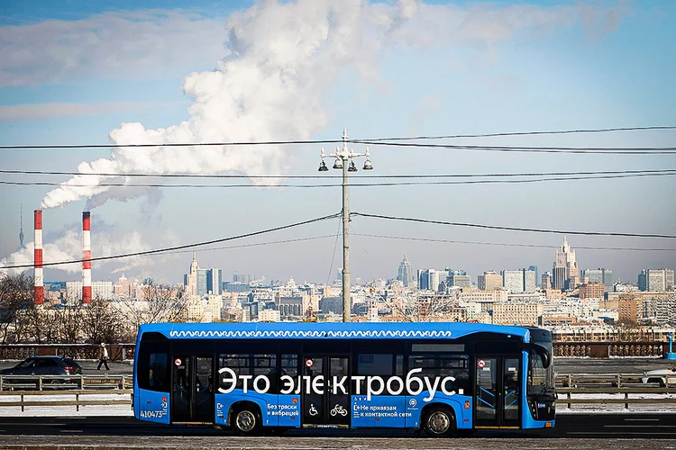 Mobilidade elétrica: Moscou quer apenas ônibus elétricos em circulação até 2030 (Maxim Shemetov/Reuters)