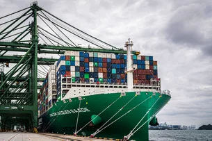Ministério do comércio da China apoia empresas de exportação para enfrentar desafios globais
