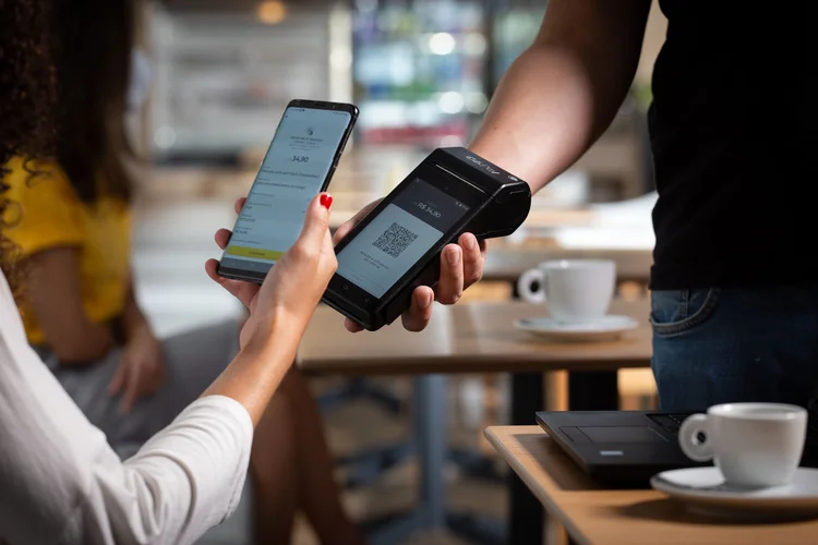 Há pouco, única opção do Pix no pagamento em lojas físicas era a leitura de QR Codes. Agora, aproximação já é utilizada por grande parte dos brasileiros (Wanezza Soares/Divulgação)