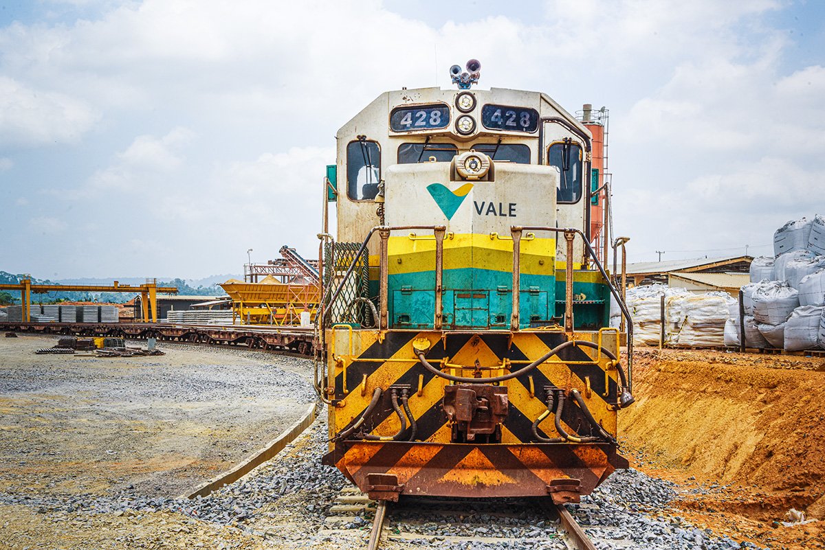 Vale: ações podem subir mesmo com a queda do minério de ferro?