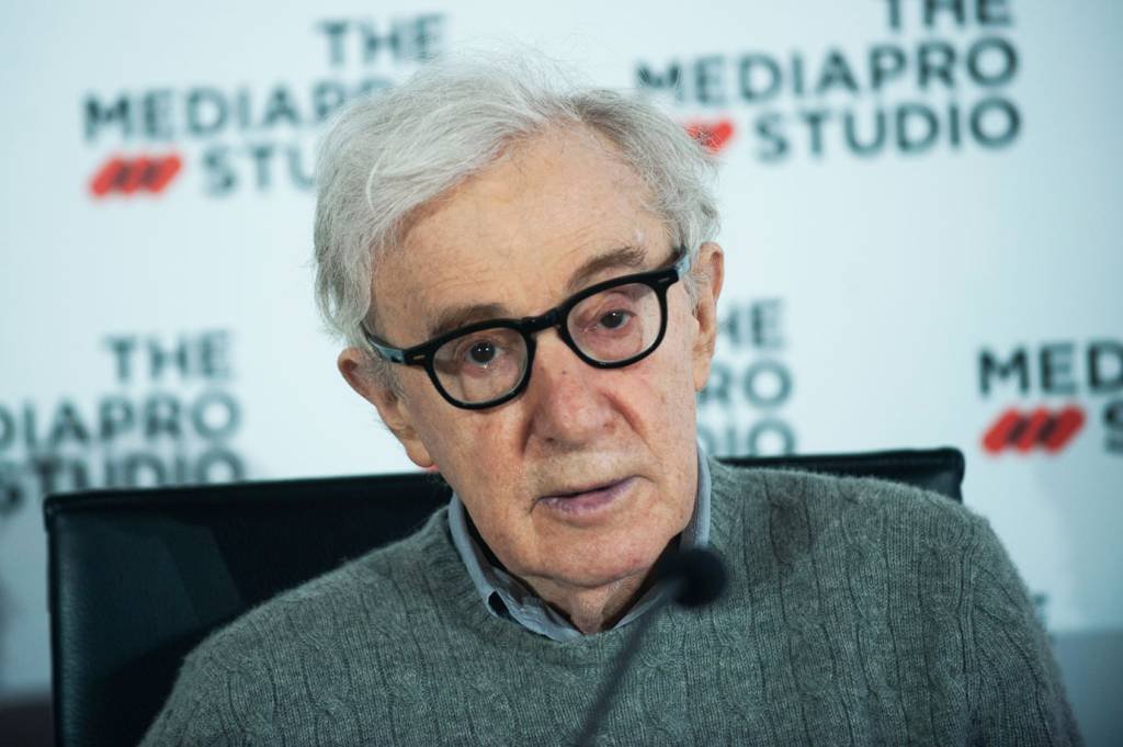 Woody Allen se defende de acusações de abuso sexual em entrevista com Bial