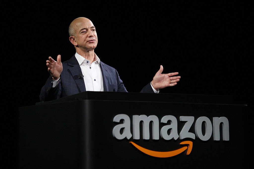 Jeff Bezos, presidente da Amazon: na mira de novo plano tributário de Biden (David McNew / Correspondente/Getty Images)