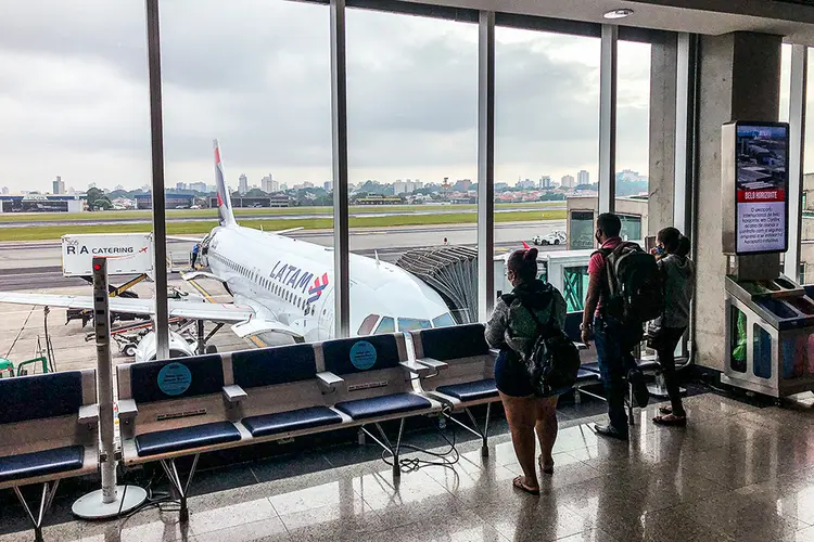 Aeroporto de Congonhas: mais de 90% do tráfego aéreo no Brasil passa a ocorrer em aeroportos da iniciativa privada (Germano Lüders/Exame)