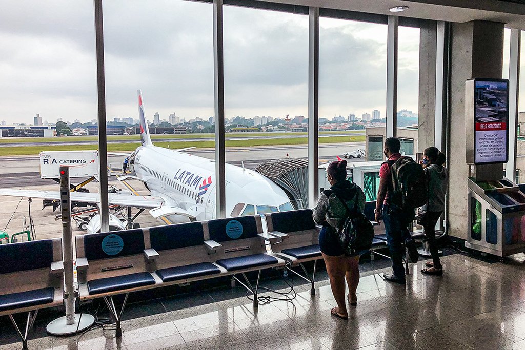 Congonhas: empresas querem restringir aviões pequenos após acidente