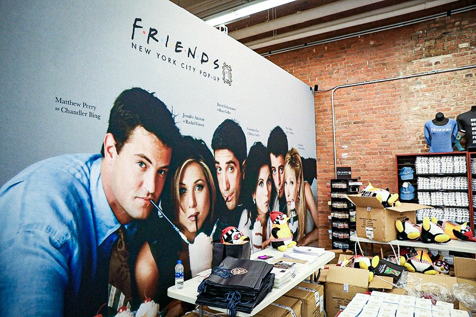 China prende administradores de site pirata e revolta fãs de "Friends"