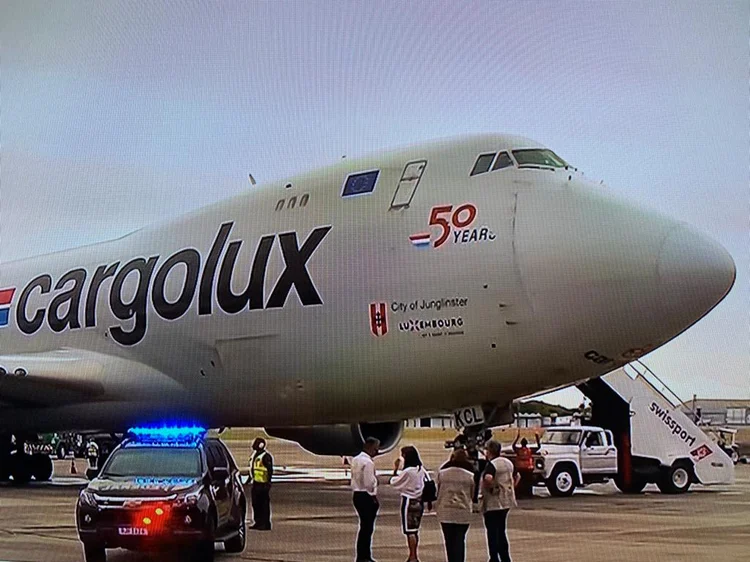 A Fiocruz prevê entregar o primeiro milhão de doses prontas entre 15 e 19 de março, e mais 14 milhões de doses até o fim do mês que vem (GloboNews/Reprodução)