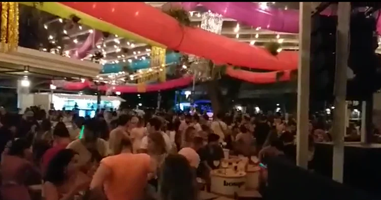 Bar do Jockey, no Rio de Janeiro: polícia interditou o local após festa clandestina (Pedro Duran/Twitter/Vídeo/Reprodução)