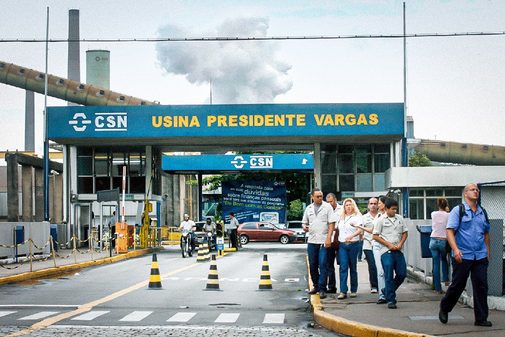 Usina da CSN em Volta Redonda: (Fernando Soutello/Reuters)