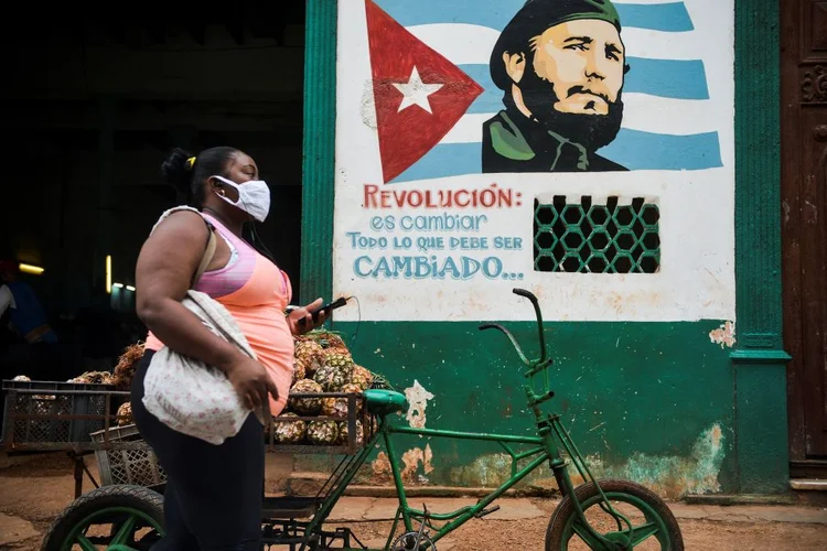 Havana: a ilha do Caribe tenta se recuperar de uma crise econômica (YAMIL LAGE/AFP/Getty Images)