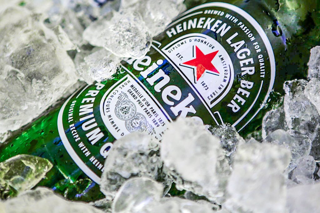 Cerveja Heineken: empresa colocou 1.300 funcionários corporativos dentro do regime de trabalho remoto (Diego Herculano/NurPhot/Getty Images)