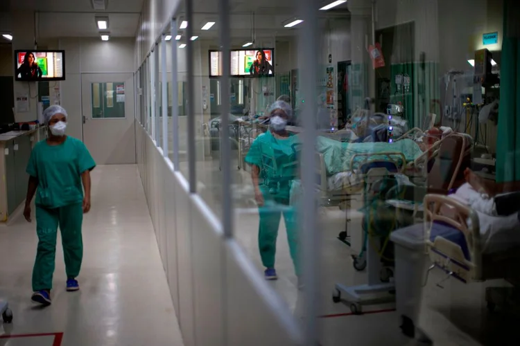 Hospital em Santarém (PA): No total, são 231.069 mortes registradas e 9.492.725 pessoas contaminadas no Brasil (TARSO SARRAF/AFP/Getty Images)