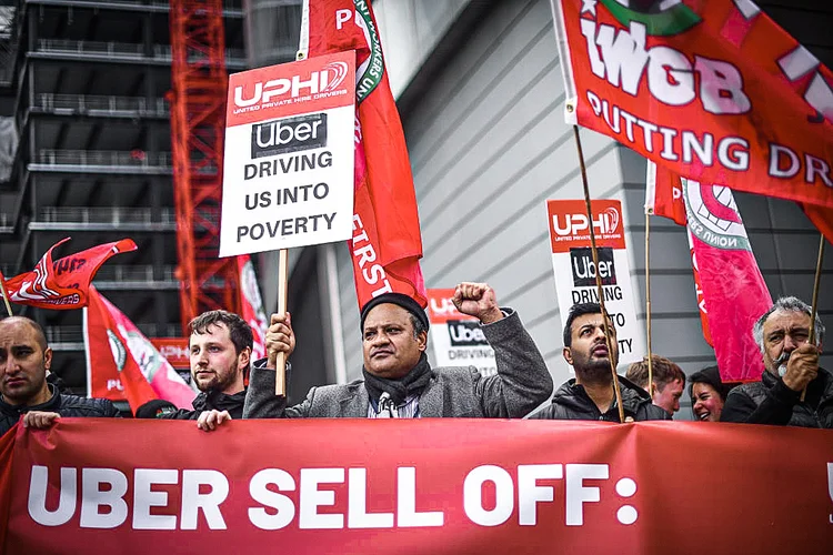 Uber: Em 2019, motoristas britânicos já protestavam por direitos trabalhistas (Pete Summers/Getty Images)