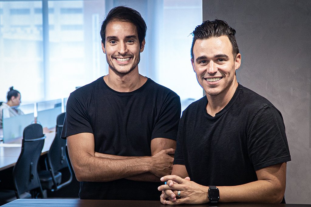 Após cases com Disney e Domino's, Rapha Avellar e Ricardo Dias lançam modelo de consultoria para estratégia de voz