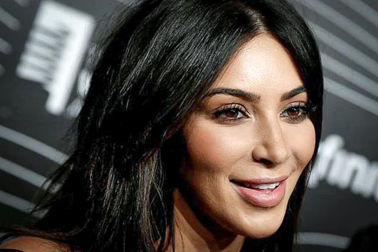 Mais de 10,8 milhões de dólares em joias de Kim Kardashian foram roubadas em 2016 em Paris. (Mike Segar/Reuters)
