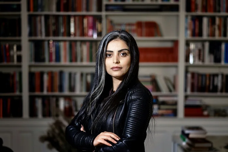 A escritora dinamarquesa Sara Omar. (Thibault Savary/AFP)