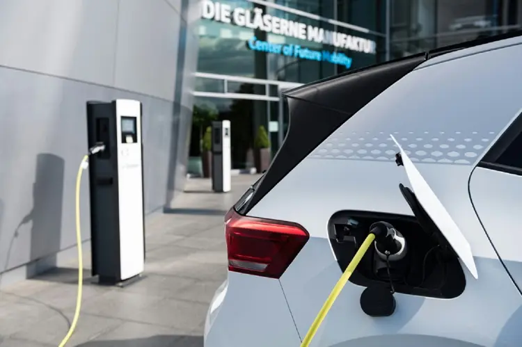 Carros elétricos: Rivian Automotive, startup apoiada pela Amazon, mira IPO para setembro de 2021 (AFP/AFP)