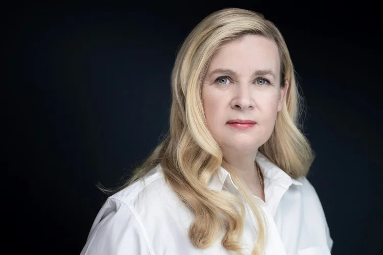 A chef francesa Hélène Darroze posa em 11 de fevereiro de 2021 em Paris (AFP/AFP)