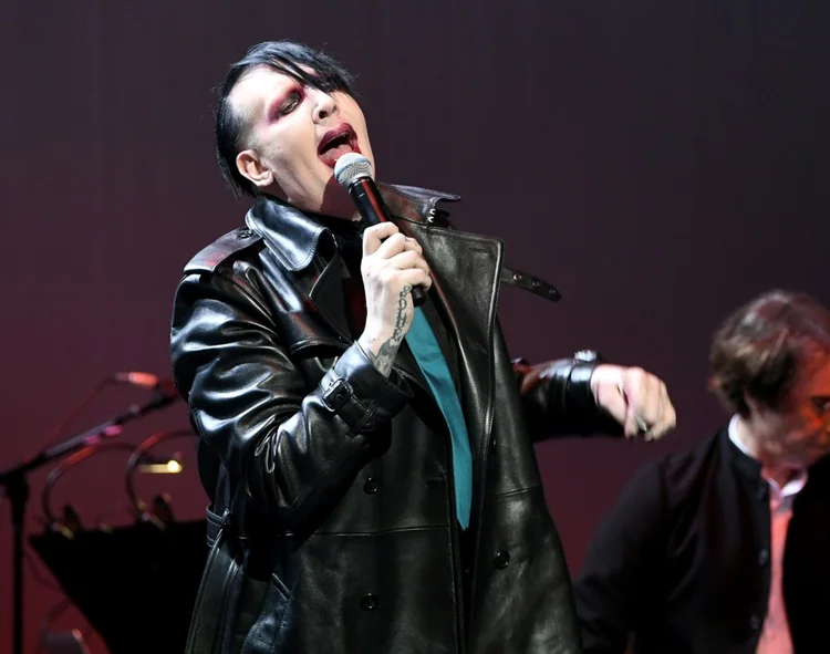 O  músico Marilyn Manson enfrenta uma nova série de acusações de abuso. (AFP/AFP)