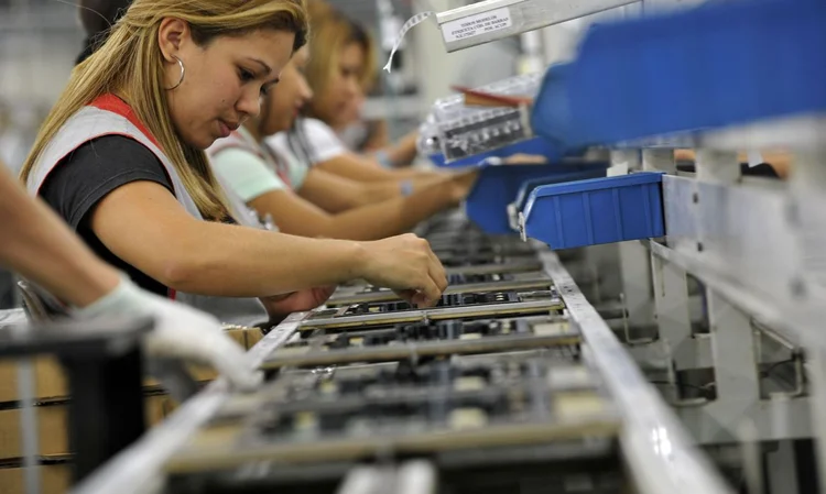 Mercado de trabalho: renda corroída pela inflação e salários piores do que no pré-pandemia são desafio na recuperação brasileira (José Paulo Lacerda/CNI/Reprodução)
