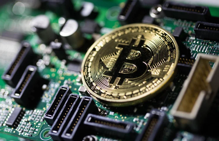 Butão atua na área de mineração de bitcoin (Bloomberg/Getty Images)